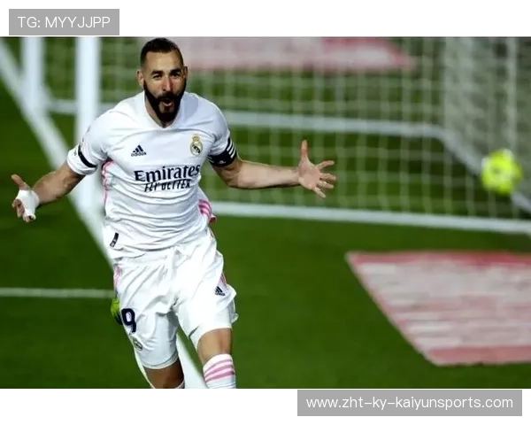 本泽马沙特新月首场惊艳,进攻线如火如荼